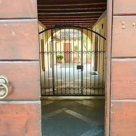 In Piccola Casa Di Corte Μπρέσια