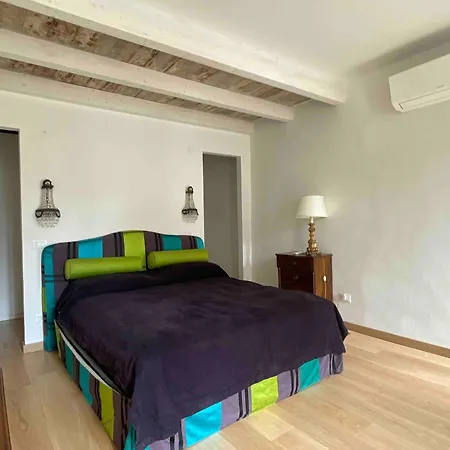 In Piccola Casa Di Corte * Μπρέσια