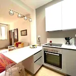 Appartamento In Piccola Casa Di Corte Brescia