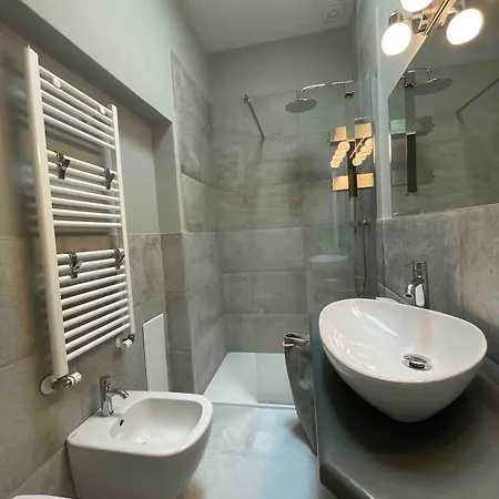 In Piccola Casa Di Corte Брешія