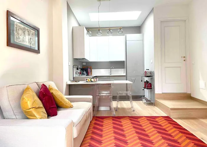 In Piccola Casa Di Corte * بريشا