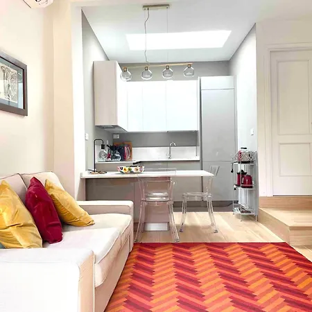 In Piccola Casa Di Corte * Брешия