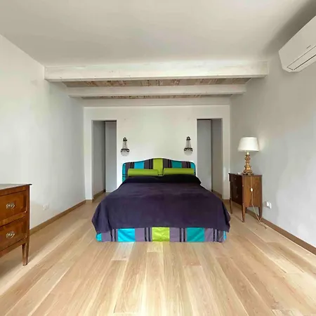 Апартаменты In Piccola Casa Di Corte Брешия
